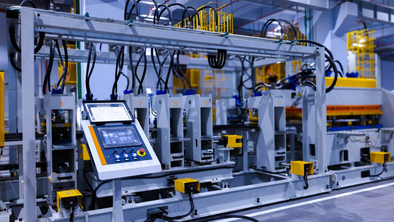 Ettevõtluskonkursi „Ettevõtluse auhind“ aasta tööstuse digitaliseerija nominendid astusid äri muutvaid samme olude sunnil, kuid nopivad nüüd automatiseerimise vilju. Foto: Homa Appliances, Unsplash