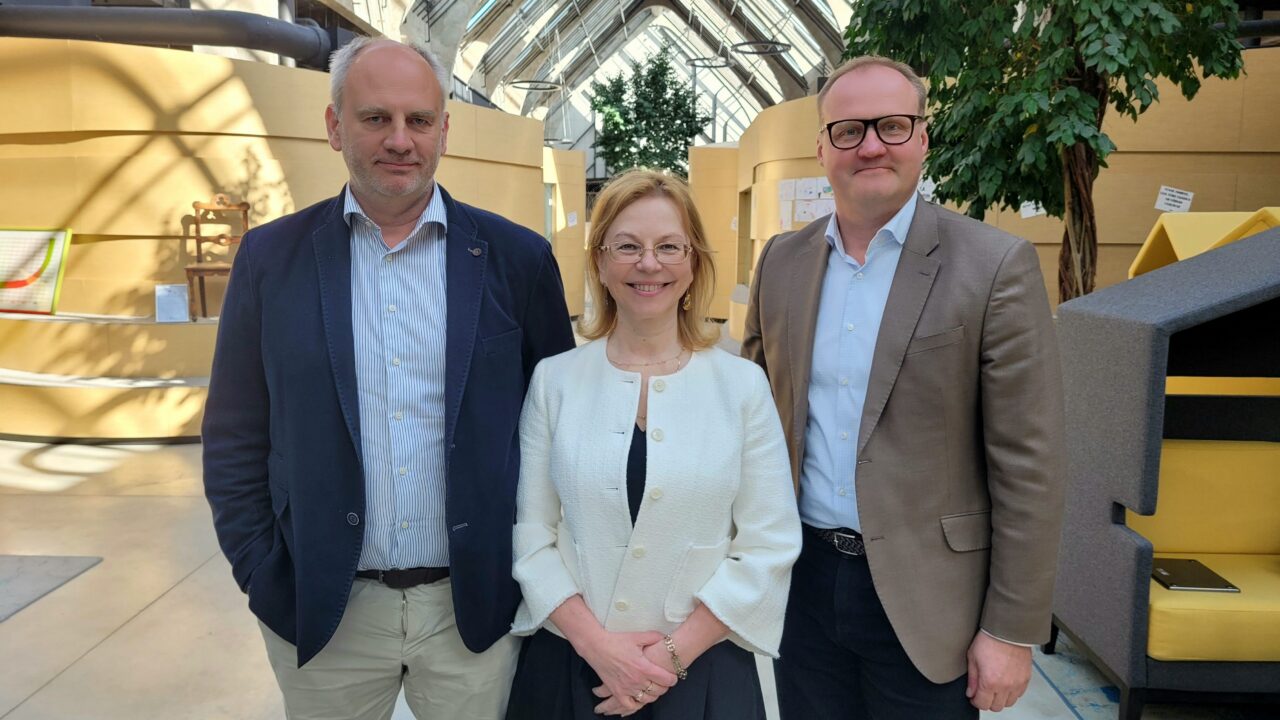 "Tööandjate tund" saates on külas Omniva juht Martti Kuldma, Nordea Eesti juht Tiina Käsi ja Telia Eesti juhatuse liige Kristjan Kukk.