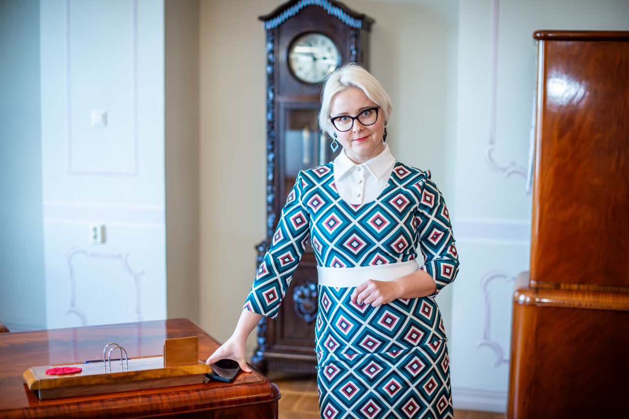 Evelyn Parv, Eesti Tööandjate Keskliidu kommunikatsiooni ja projektijuhtimise spetsialist